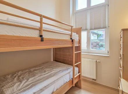 Schlafen 3 mit Etagenbett