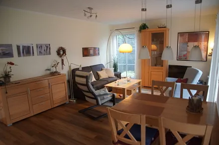 Wohn- Essbereich mit Ausgang zur Terrasse