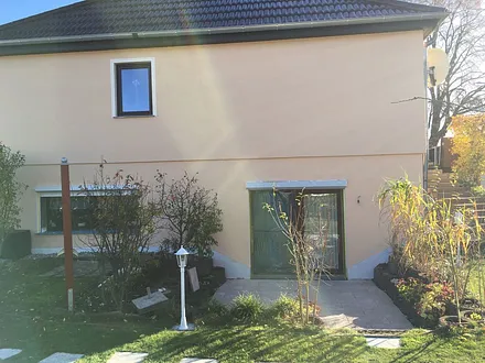 Eingang und Terrasse