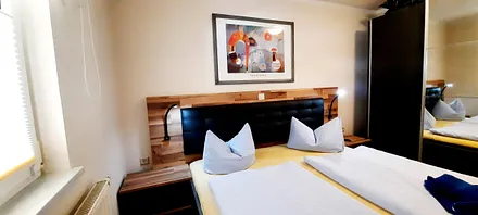 Schlafzimmer mit  TV 