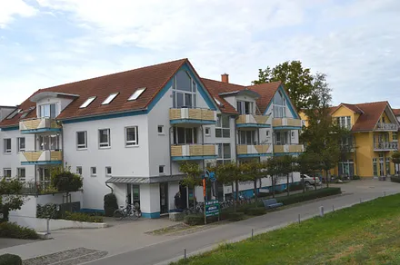 Seitenansicht mit Balkon