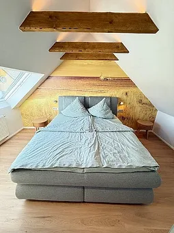 Schlafzimmer DG