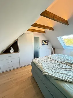 Schlafzimmer DG