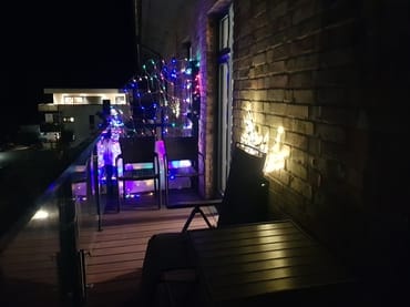 Balkon mit Beleuchtung in Traumlage