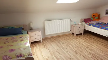 Schlafzimmer  1 oben 
