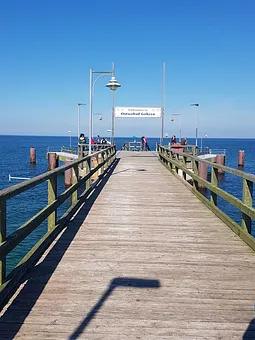 Seebrücke in Göhren. 