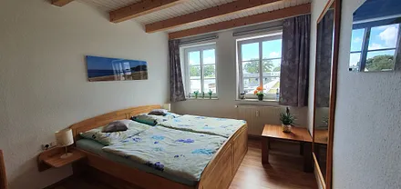 Schlafzimmer unten