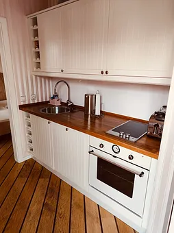 Teilansicht neue Küche mit Vollausstattung