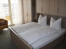 Grosses Schlafzimmer