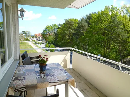 Überdachter Balkon mit Ostseeblick