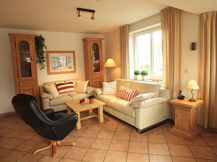 Die gemütliche und bequeme Couchgarnitur lädt zum Relaxen ein