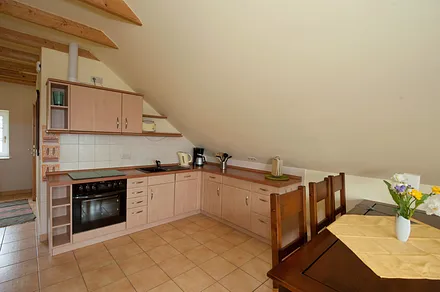 In der Küche finden Sie u.a. einen Geschirrspüler, Espressomaschine, Toaster, Kaffeemaschine