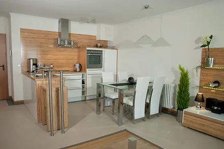 Ansicht Küchen-und Essbereich