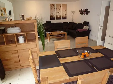 Esstisch und Sitzecke