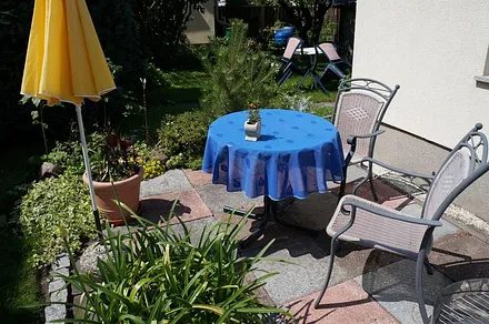 Terrasse mit Grillmöglichkeit