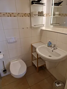 Bad am 2. Schlafzimmer 