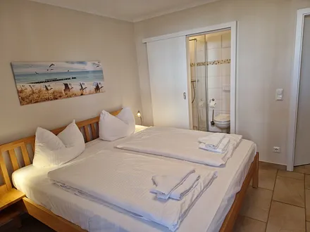 2. Schlafzimmer mit Bad ensuite