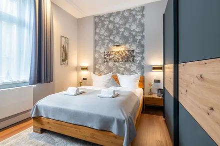 2. Schlafzimmer mit Doppelbett