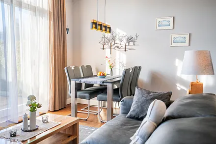 Wohn- und Essbereich