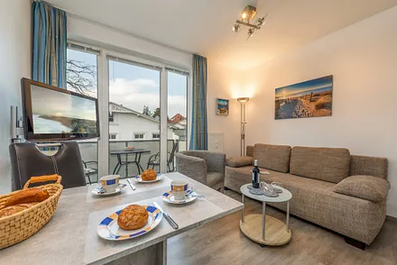 Auf der Couch kann aufgebettet werden.