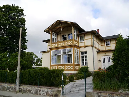 Aussenansicht der Villa