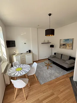 Blick in den Wohn- und Essbereich