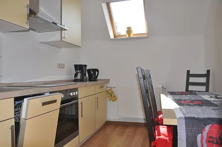 Küche mit Essbereich