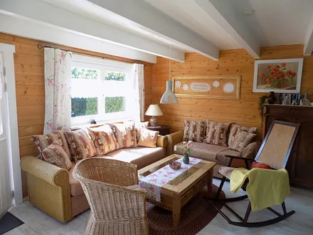 Die gemütliche Sitzecke in der Wohnküche im Erdgeschoss