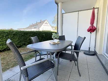 Terrasse mit Bestuhlung