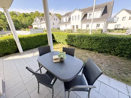 Terrasse mit Bestuhlung