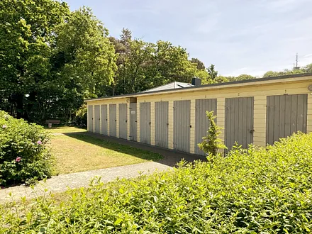 Abstellschuppen auf dem Grundstück