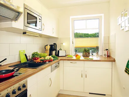 separate gut ausgestattete Küche