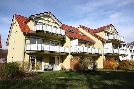 Rückansicht Haus (Wohnung unten rechts)