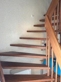 Treppe ins Obergeschoss 