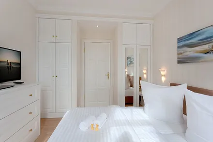 1. Schlafzimmer mit Doppelbett