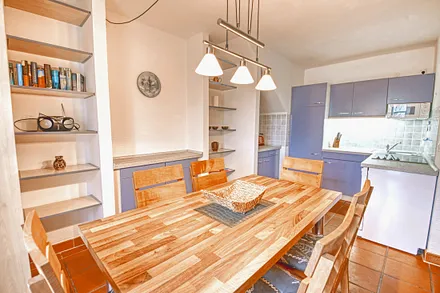 Der Blick in die Küche.