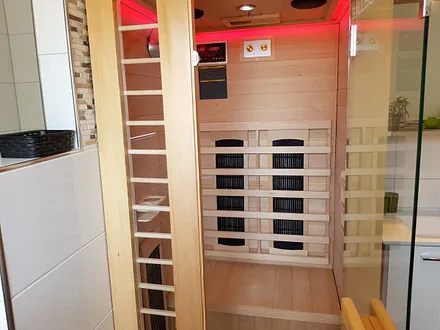 Infrarotkabine - 4 Vollspektrumstrahler