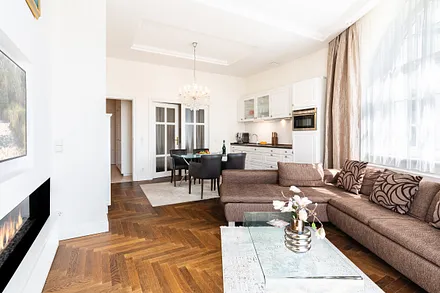 Wohn-, Ess- und Kochbereich