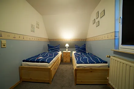 Schlafzimmer 2