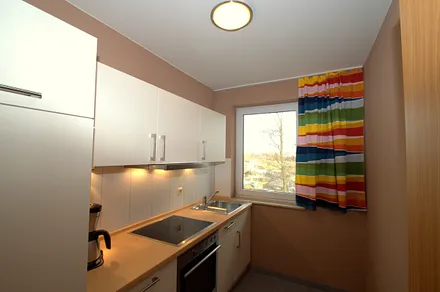 Küche mit Geschirrspüler