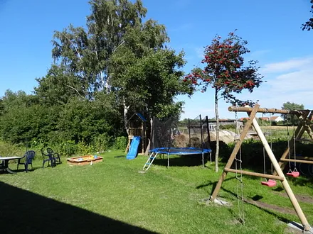 Spielplatz hinter dem Haus Wittow