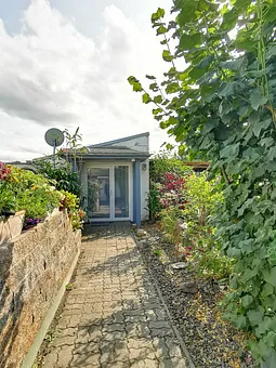 Eingang mit Blick auf einen der Zugänge der Wohnung Ruden