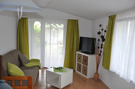 Wohnküche mit Schlafcouch