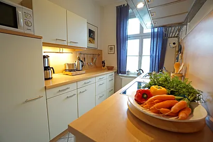 separate voll ausgestattete Küche