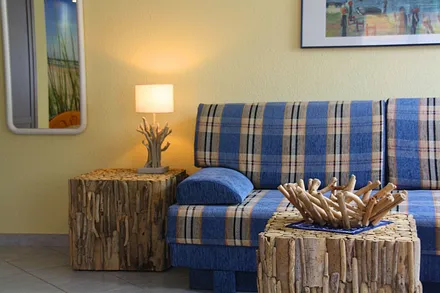 Zum lümmeln... Ostsee-blaues Sofa