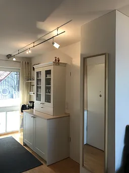 Hochwertige Küche mit allen Extras:Backoden mit Microwelle, Kühlschrank, Kochfeld, Geschirrspüler, alle Kleingeräte wie Toaster, Kaffeemaschine, Wasserkocher ect.