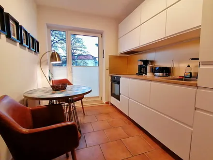 separate Küche inkl. Geschirrspüler & Backofen