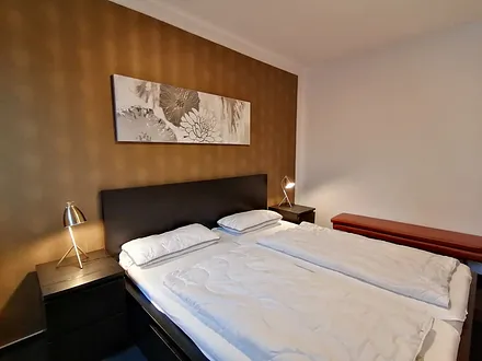 Schlafzimmer II mit Doppelbett & TV