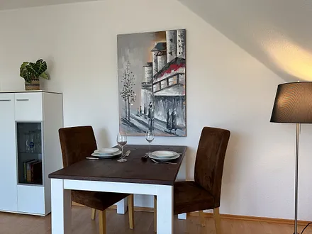 GEMEINSAMES ABENDESSEN