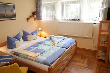 Unser DBZ im Souterrain hell und freundlich, 